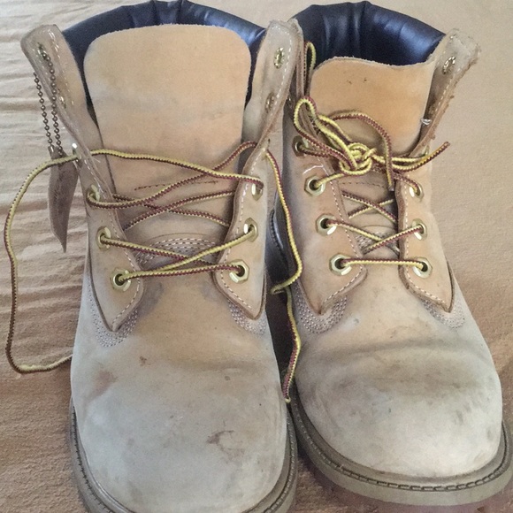 Timberland boots size 8 women’s and size 6 in men - Picture 2 of 3